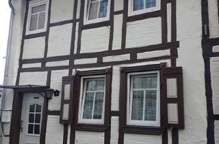 Doppelhaushälfte kaufen in 39387 Oschersleben, Oschersleben (Bode) - Fachwerkhaus in Hadmersleben zu verkaufen