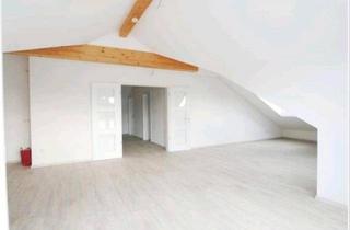 Wohnung kaufen in 85622 Feldkirchen, Feldkirchen - helle 3 Zimmer DG-Wohnung mit Balkon