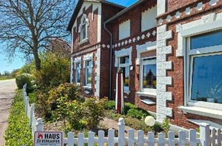 Bauernhaus kaufen in 25774 Lunden, Lunden - Resthof nahe Nordsee mit Stall, Weide und 2 Wohnungen
