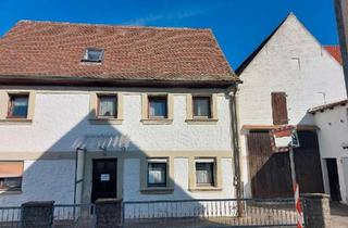 Haus kaufen in 91334 Hemhofen, Hemhofen - Charmantes Wohnhaus mit Scheune und viel Potenzial