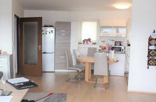 Wohnung kaufen in 46047 Oberhausen, Oberhausen - Zentral gelegene Eigentumswohnung mit Loggia und Einbauküche