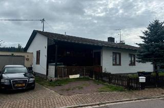 Haus kaufen in 66693 Mettlach, Mettlach - Bungalow Haus mit sehr Viel Stellplätzen