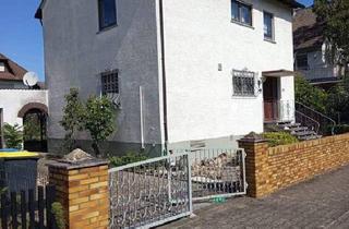 Einfamilienhaus kaufen in Rosenhof 37, 64560 Riedstadt, Riedstadt - Goddelau - freistehendes Einfamilienhaus mit Garten und Garage