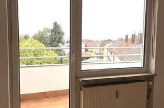 Wohnung kaufen in 92637 Rehbühl, Helle 3-Zimmer-Wohnung mit Balkon und schöner Aussicht