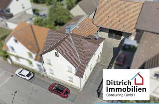 Haus kaufen in 75245 Neulingen, Grundstück mit einem 2-Familienhaus, Scheune und vielseitigem Potenzial
