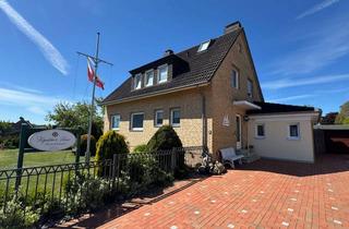 Immobilie mieten in Roggenbukstraße, 23570 Travemünde, Sonne von morgens bis abends: 3-Zimmer-Wohnung mit Terrasse, Garten & Gästehaus – möbliert