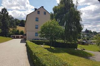 Wohnung kaufen in 07356 Bad Lobenstein, Provisionsfrei 3-Zimmer Eigentumswohnung EG hell, ruhig und naturnah mit zwei Stellplätzen vorm Haus