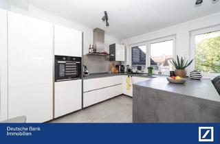 Wohnung kaufen in 44805 Harpen, Hochwertige 3-Zimmer-Dachgeschosswohnung mit Balkon & Stellplatz in kernsaniertem 3-Familienhaus