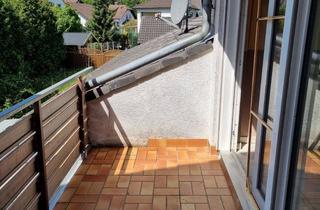 Wohnung kaufen in 69509 Mörlenbach, helle 1,5-Zimmerwohnung mit Balkon und separater Küche in Mörlenbach-Weiher