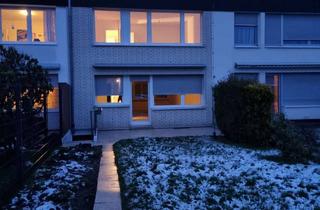 Einfamilienhaus kaufen in 40880 Ratingen, Sonniges Modernes Einfamilienhaus mit 5 Zimmern am See und an der Grenze von Düsseldorf