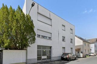 Wohnung kaufen in 63165 Mühlheim, 4-Zimmer-Wohnung mit Balkon und Garage – Sanierungsobjekt mit Geschichte in guter Lage von Mühlheim