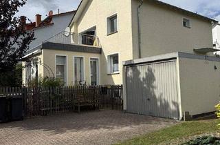 Einfamilienhaus kaufen in 34225 Baunatal, Baunatal - Massives Einfamilienhaus mit Garage in gesuchter Lage von Baunatal Großenritte