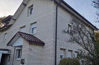 Mehrfamilienhaus kaufen in 33758 Schloß Holte-Stukenbrock, Schloß Holte-Stukenbrock - Ein- Mehrfamilienhaus mit viel Platz!!