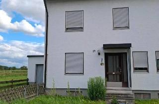 Doppelhaushälfte kaufen in 93080 Pentling, Pentling - Doppelhaushälfte mit Sanierungsbedarf