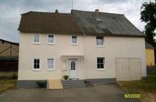 Haus mieten in Rheingoldstraße 38, 56329 St. Goar, Einfamilienhaus mit 5 Zimmern und Carport in St. Goar Werlau