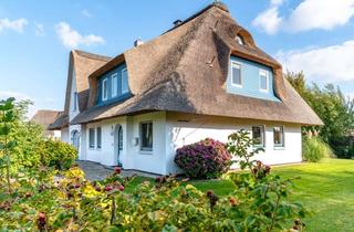 Wohnung kaufen in Strandstraße 20, 25938 Nieblum, Hochwertige vollständig renovierte 3-Zimmer Wohnung in Nieblum in Top-Lage, 63 m² Wfl.
