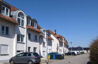 Wohnung kaufen in Buchenweg, 06188 Landsberg, Schöne 1,5 Zi-Maisonette-WE mit Südbalkon, EBK, Bad mit Wanne+Dusche, Fußbodenhzg. in Queis