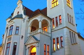 Wohnung mieten in Rosa-Luxemburg-Str., 18055 Stadtmitte, Großzügige 4-Raumwohnung in einzigartiger Villa mit Parkett, Vollbad, EBK,Gäste-WC und Terrasse..!!!