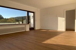 Wohnung mieten in Am Dornbusch 22, 65817 Eppstein, Familientraum - Große 4-Zimmer Wohnung mit Blicklage, großem Balkon und Wintergarten in Eppstein