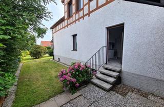 Wohnung mieten in 32051 Herford, Erdgeschosswohnung mit Terrasse: EBK, 1-Zimmer+Küche+Bad in Herford-Herringhausen