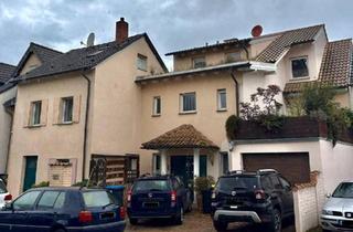 Haus kaufen in 53424 Remagen, Remagen - Großzügiges Zweifamilienhaus mit traumhaftem Garten, Garage und z