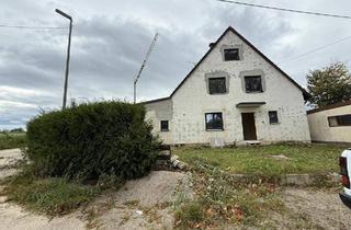 Haus kaufen in 86551 Aichach, Aichach - Ruhiges Zweifamilienhaus 880 qm