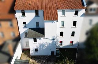 Mehrfamilienhaus kaufen in 99310 Arnstadt, Arnstadt - Vollvermietetes 8-Parteien-Haus | Inkl. 4 Garag