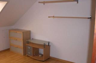 Wohnung kaufen in 72649 Wolfschlugen, 2-Zimmer-Dachgeschosswohnung mit EBK, Loggia ins Grüne & Garage – zentral und ruhig gelegen