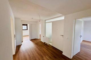 Wohnung kaufen in Wesostraße 142A, 76327 Pfinztal, Provisionsfrei! Erstbezug nach Sanierung – Stilvolle 3,5-Zimmer-DG Wohnung mit Garage in Pfinztal.