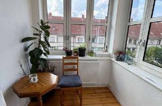 Wohnung kaufen in Rubensstraße 21, 12159 Schöneberg, Historischer Charme trifft moderne Ausstattung – 2,5-Zimmer-Wohnung mit Wintergarten in Schöneberg