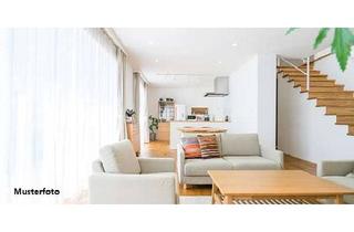 Wohnung kaufen in Haldenstraße XXX, 72127 Kusterdingen, Großzügige Maisonettewohnung mit Terrassen- und Gartenfläche