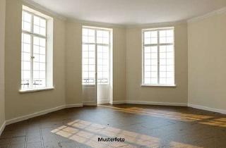 Wohnung kaufen in Jenaische Straße XXX, 07407 Uhlstädt-Kirchhasel, 2-Zimmer-Wohnung mit Stellplatz