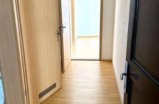 Wohnung mieten in Ludwigstr., 06110 Halle, Helle 3-Raum-Wohnung im sanierten Altbau – ca. 95 m², 3. OG