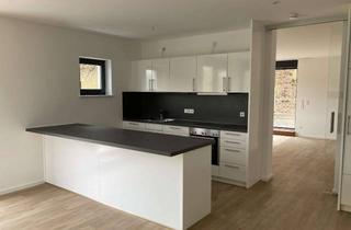 Penthouse mieten in Brunnhäuslweg, 94032 Innstadt, Moderne, attraktive 4,5-Raum-Penthouse-Wohnung mit geh. Innenausstattung mit Balkon und EBK