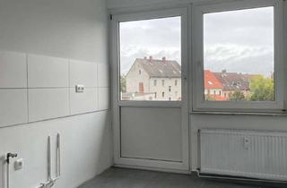 Wohnung mieten in Eichendorffstr. 10, 38364 Schöningen, Schöne 2- Zimmerwohnung mit Balkon, Saniert, neues Laminat