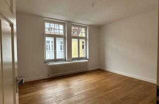Wohnung mieten in 48149 Münster, Helle 3-Zimmer-Altbauwohnung mit Loggia im Kreuzviertel – gehobene Ausstattung