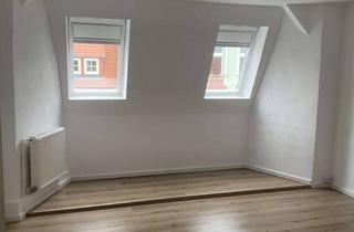 Wohnung mieten in Pestalozzistraße, 39110 Stadtfeld West, Studenten aufgepasst, sanierte 3-Zimmer Dachgeschosswohnung