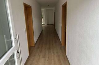 Wohnung mieten in Ortsfeld 15, 31787 Hameln, Helle 2-Zimmer Wohnung im 1. OG mit Dachterasse in Hameln OT Unsen