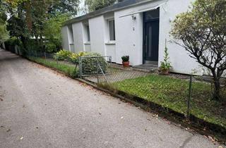 WG-Zimmer mieten in 85764 Oberschleißheim, Zimmer im großen Haus in Oberschleißheim – ab 01.11. frei (befristet bis 31.12.2026)