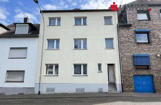 Haus kaufen in 52146 Würselen, Bezugsfreies 3-Familienhaus, geeignet als Mehrgenerationenwohnen in zentraler Würselener-Wohnlage