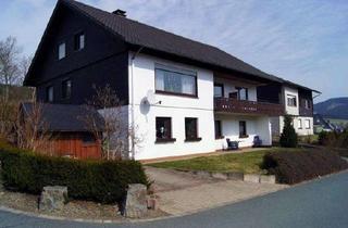 Haus kaufen in 59955 Winterberg, 325000 € - 250 m² - 7.0 Zi. in guter Lage (Südhang)Günstiges Wohnen durch Mieteinnahmen