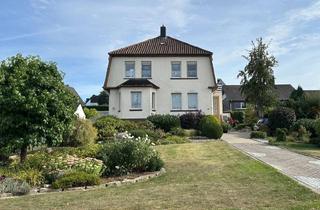 Anlageobjekt in 59269 Beckum, Kapitalanleger aufgepasst!Gepflegtes 3-Familienhaus auf großem Grundstück in Neubeckum!