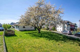 Grundstück zu kaufen in 53773 Hennef, Engel & Völkers: Baugrundstück für Ihr Traumhaus in Hennef !