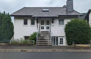 Wohnung mieten in 56812 Cochem, Schöne und geräumige 5-Zimmer-Wohnung mit Balkon und Burgblick in 1er Reihe