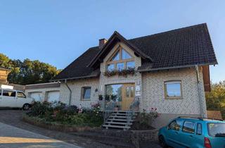 Einfamilienhaus kaufen in Fasanenring 16, 55490 Gemünden, Geräumiges Einfamilienhaus mit Einliegerwohnung in Gemünden