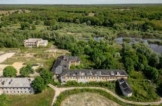 Haus kaufen in Finnische Allee, 14476 Fahrland, Krampnitz - Fähnrichsheim mit Neubaupotential