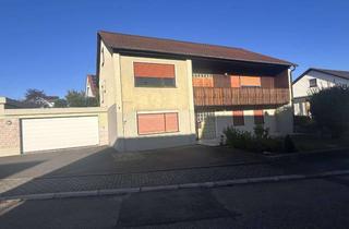 Einfamilienhaus kaufen in Graf-Eberstein-Straße, 74747 Ravenstein, Freistehendes Einfamilienhaus mit Doppelgarage und Garten