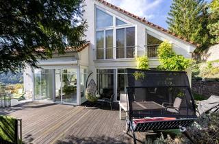 Villa kaufen in 97082 Würzburg, Außergewöhnliche Villa im Steinbachtal mit spektakulärem Panoramablick, Pool und Rückzugsmöglichkeit