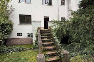 Haus kaufen in 66787 Wadgassen, 1-2 Familienhaus Wohnhaus mit Entwicklungsmöglichkeiten in 66787 Hostenbach