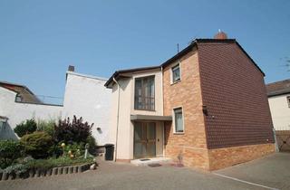 Einfamilienhaus kaufen in 55246 Mainz-Kostheim, Gepflegtes Einfamilienhaus mit 3 Garagen in Kostheim